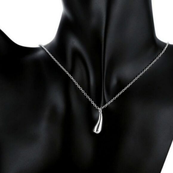 Silver teardrop set marked .925 - Picture 4 of 11